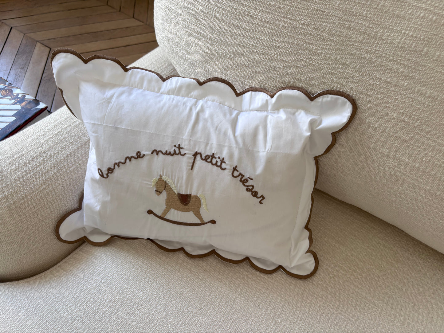 Coussin "Bonne Nuit Petit Trésor"